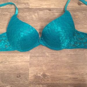 Victoria’s Secret padded push-up bra